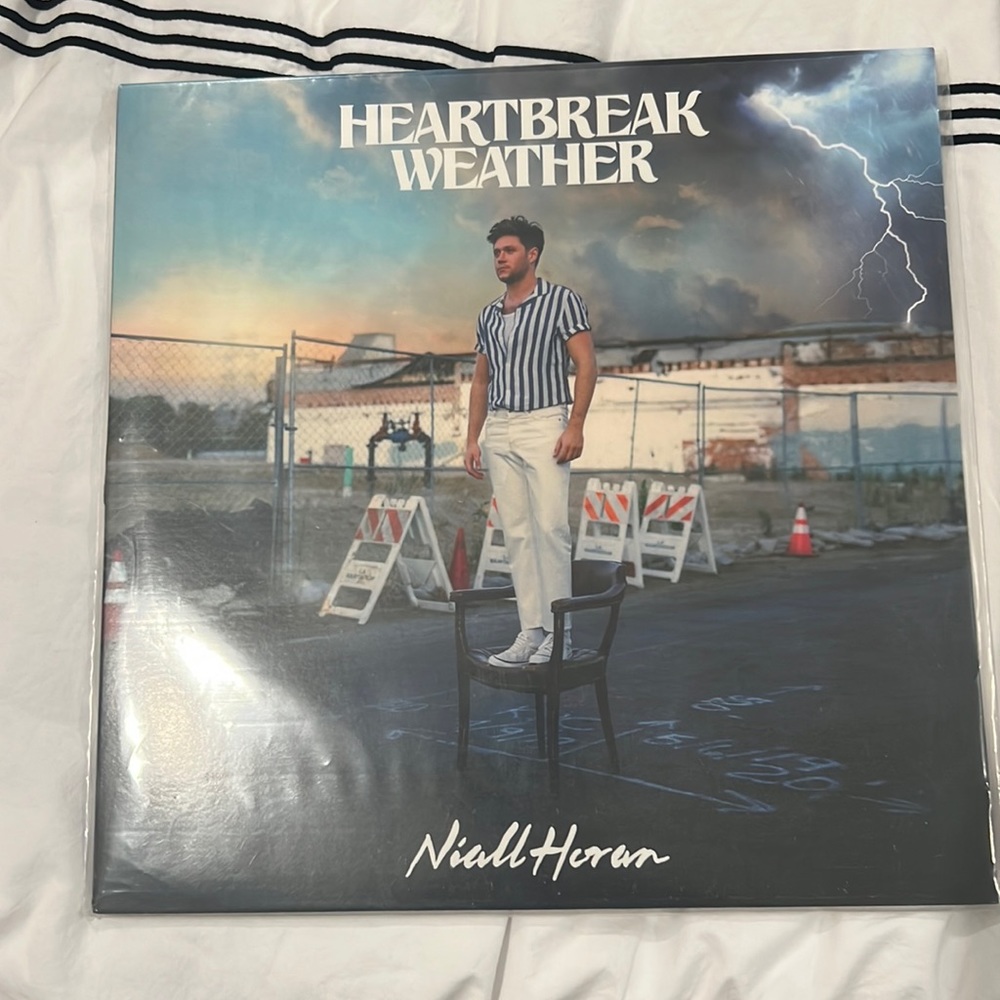 Heartbreak weather by niall horan vinyl